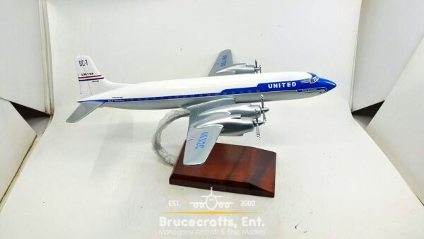 Douglas DC-7 United Airlines